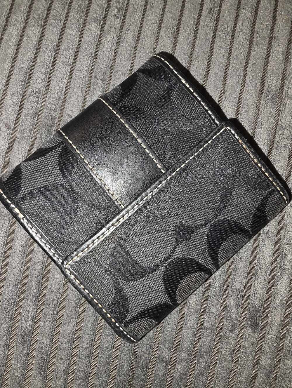 Coach Black Signature Jacquard  Compact Wallet - Picture 3 of 6